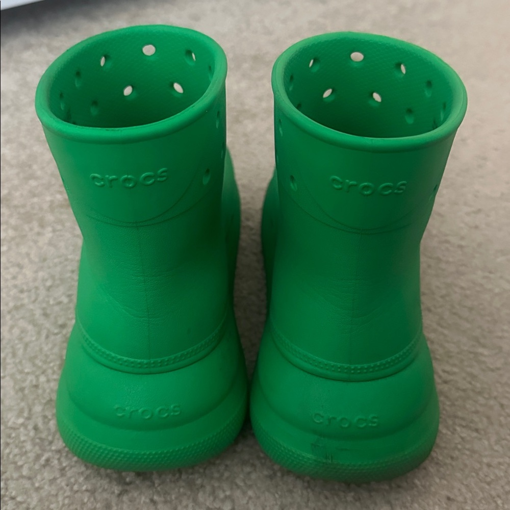 Green Crocs - Picture 4 of 5